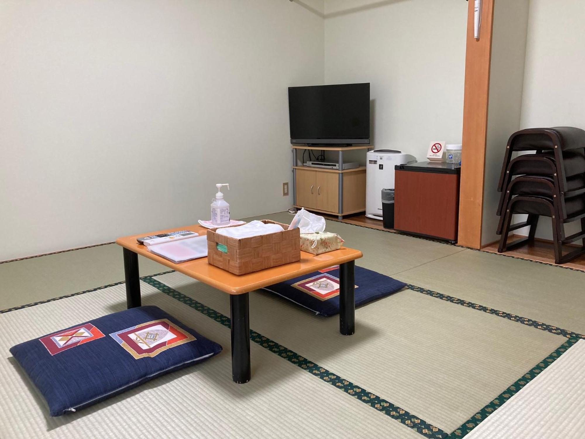 Kaoru Lodge